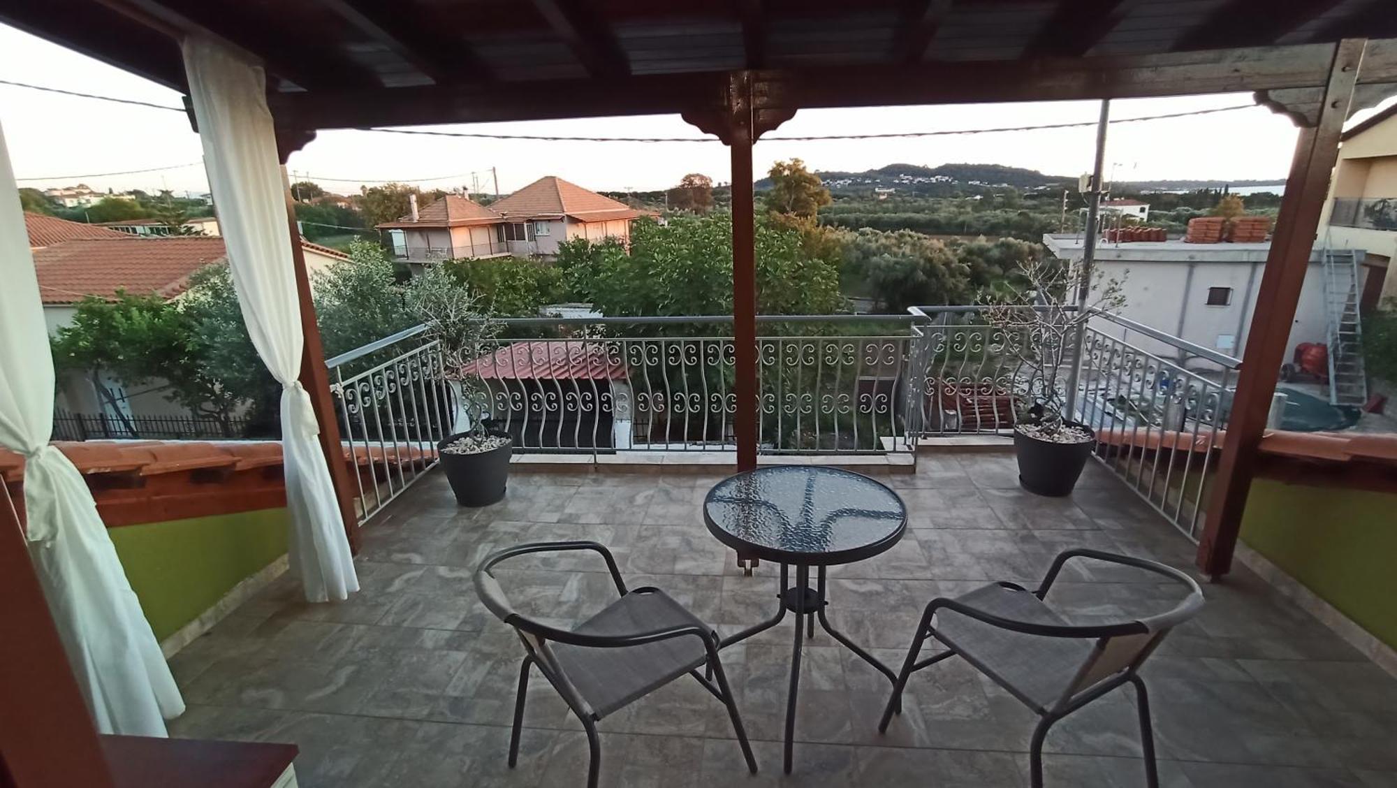 Ferienwohnung Taki'S Attic Agios Ilias  Exterior foto
